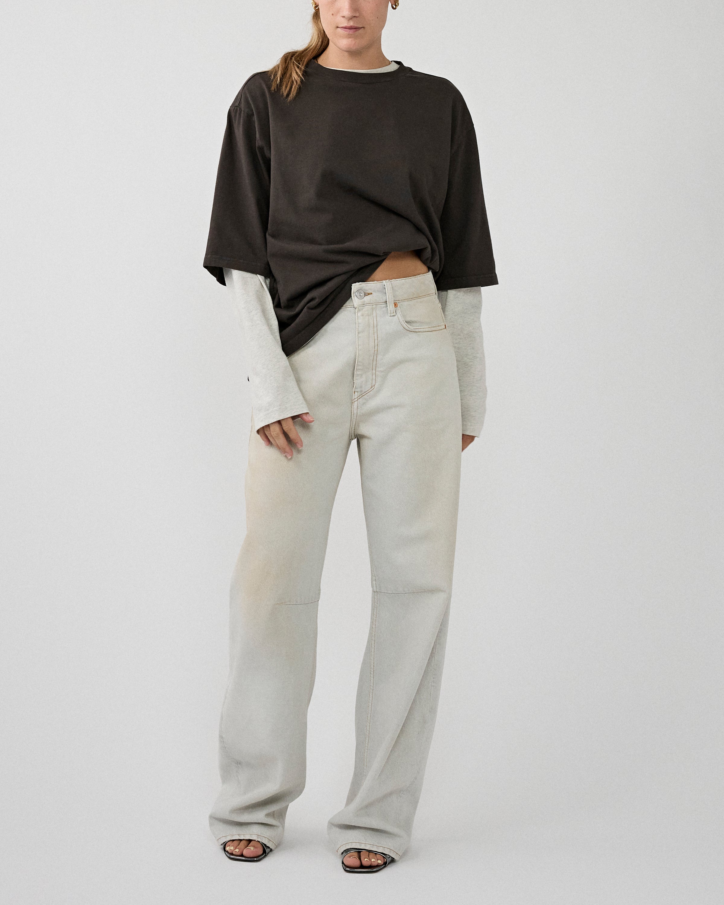 Robyn Jeans Ontario