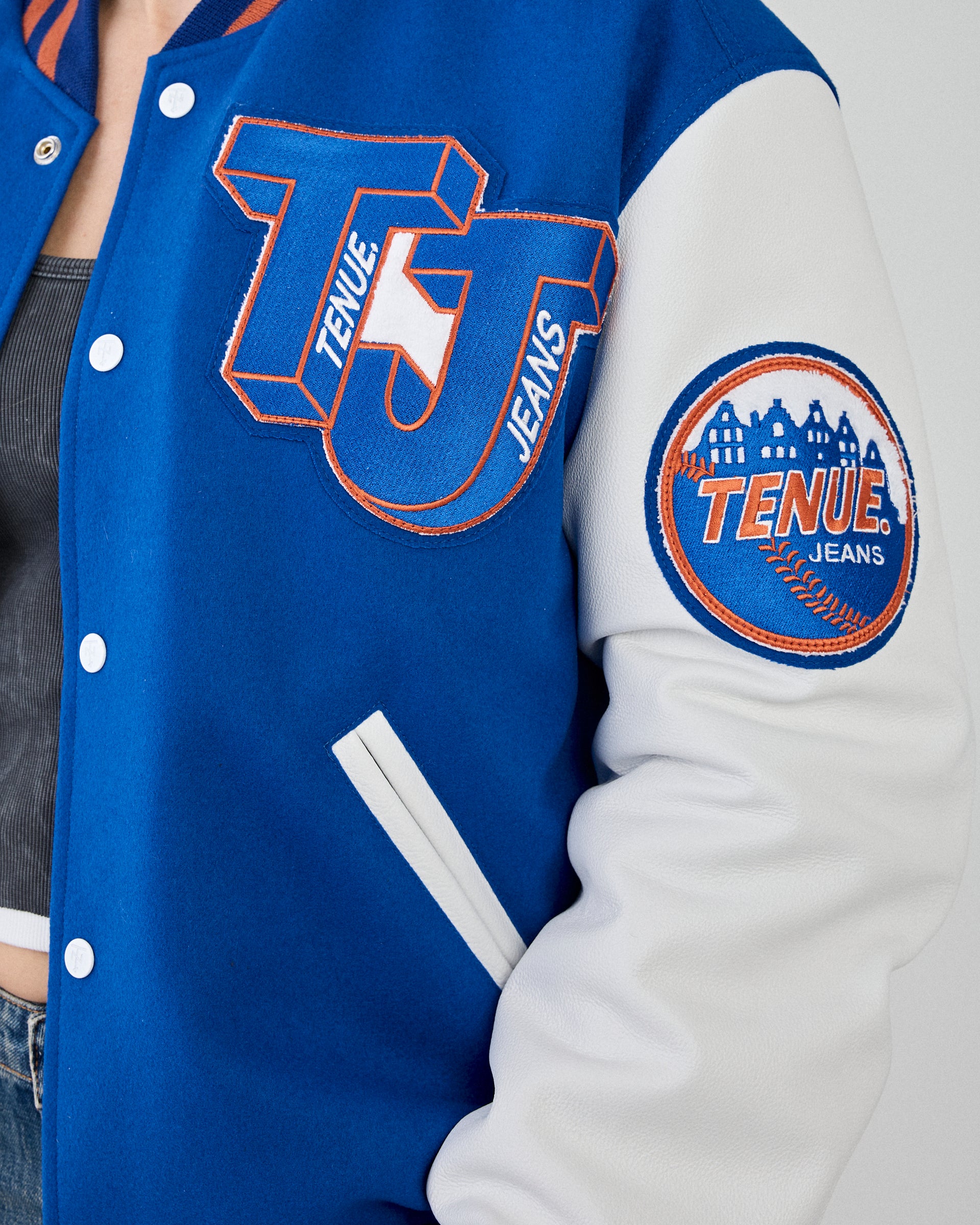 Tenue. Varsity ‘The Amsterdam Royals’ Limited Edition of 25