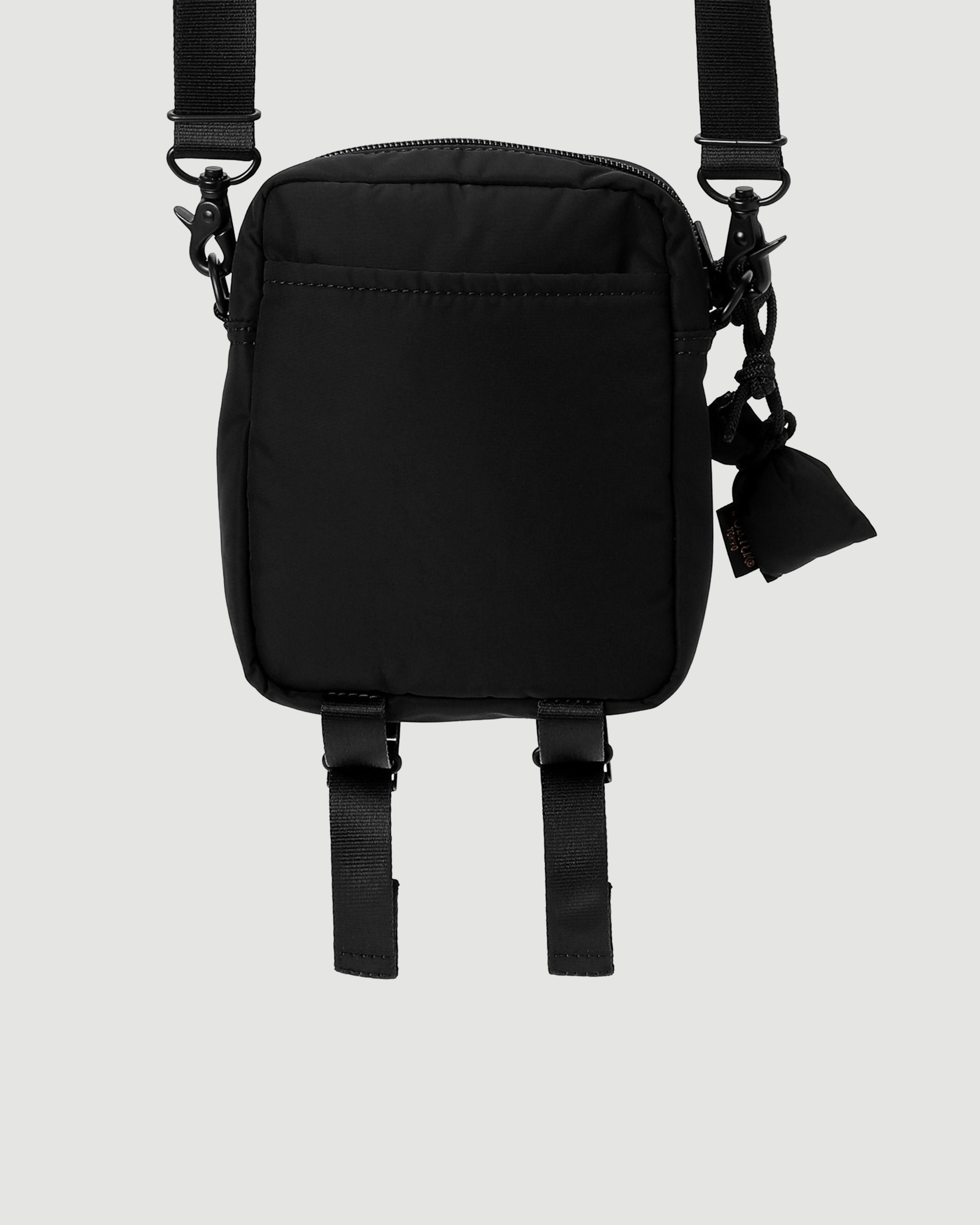 Porter Yoshida Senses Vertical Shoulder Bag Black Bags Unisex 672-27804-10